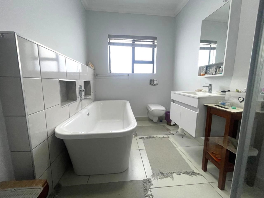 3 Bedroom Property for Sale in Monte Christo Western Cape